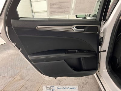 2020 Ford Fusion SE