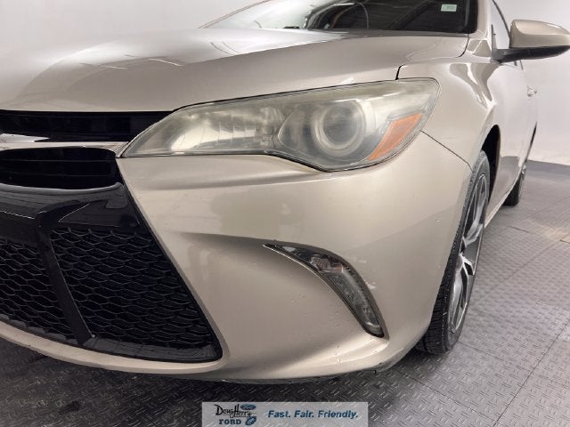 2016 Toyota Camry XSE