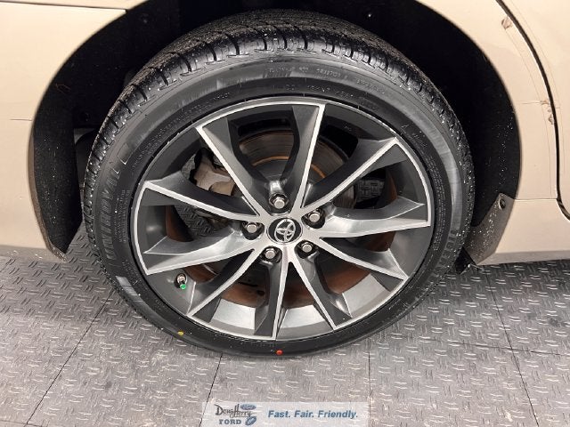 2016 Toyota Camry XSE