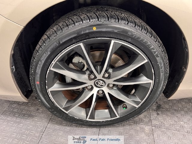 2016 Toyota Camry XSE