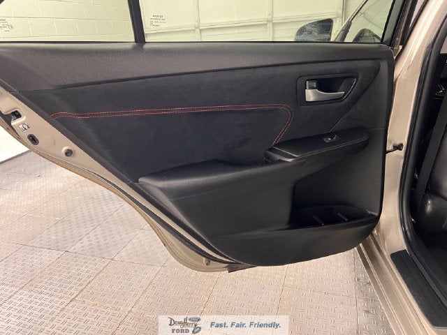 2016 Toyota Camry XSE