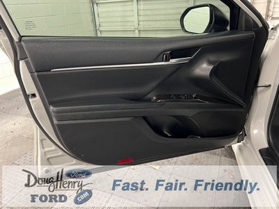 2022 Toyota Camry SE Nightshade