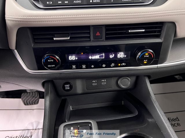 2025 Nissan Rogue SV