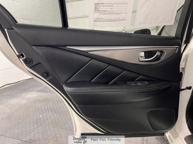 2017 INFINITI Q50 2.0t Premium