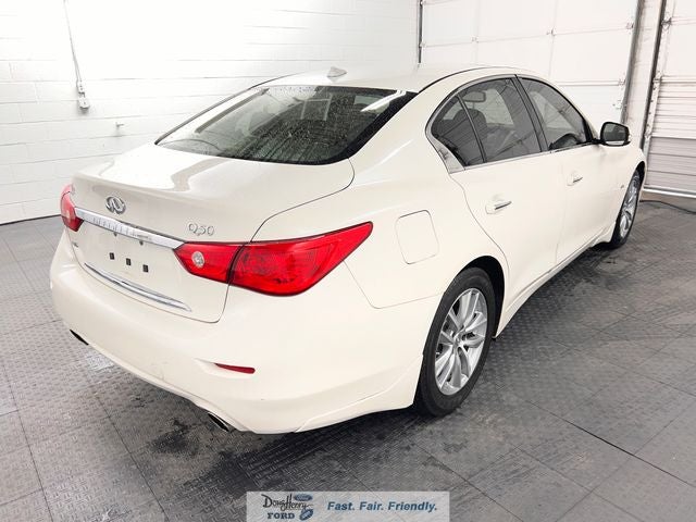 2017 INFINITI Q50 2.0t Premium