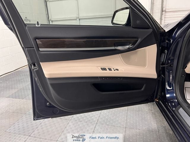 2011 BMW 7 Series 750i